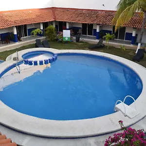 Hotel Plaza Almendros,